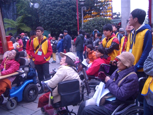 校園與社區服務學習：「有愛無礙萬華剝皮寮之行」。