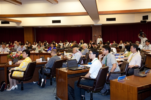 資圖系舉辦「2012年第十一屆海峽兩岸圖書資訊學學術研討會」。