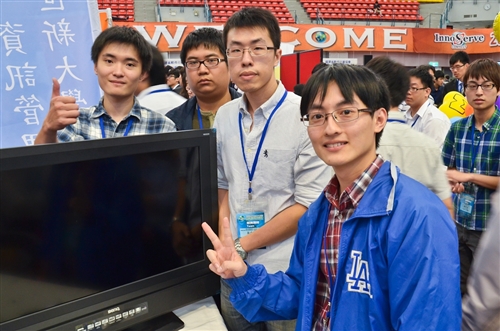 資訊系、資管系團隊勇奪全國資訊服務創新競賽3項分組第1名。