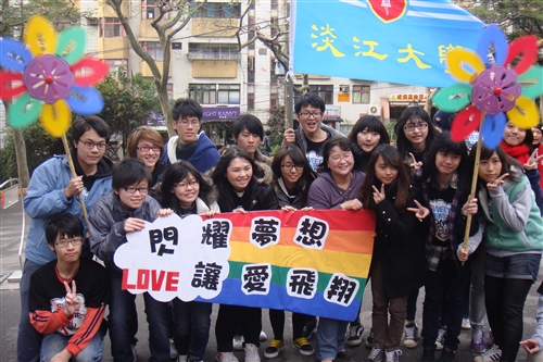 「閃耀、夢想、Love讓愛飛翔」本校寒假服務隊再出發！