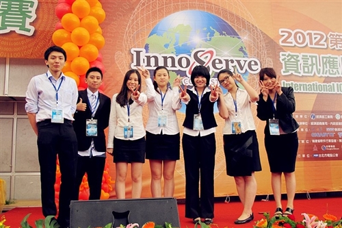 資訊系、資管系團隊勇奪全國資訊服務創新競賽3項分組第1名。