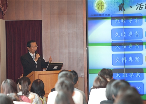 外交部長楊進添蒞校演講：「中華民國外交之新機會與作為」。