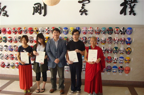 文學院舉辦「海容千水‧月映萬川」文學週活動。