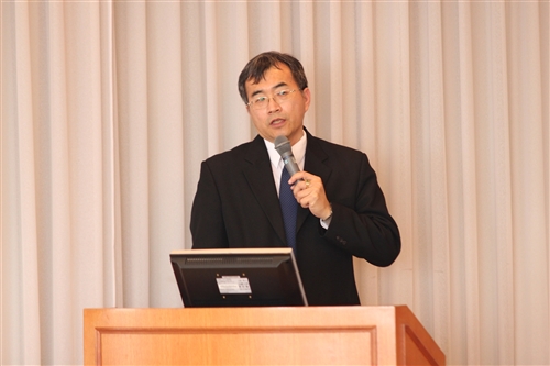 本校舉行「100年度教學單位計畫執行成果發表會」。