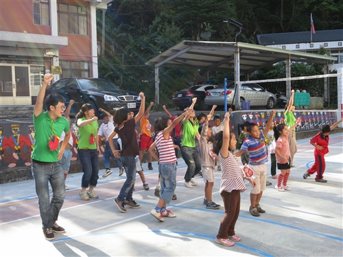 學務處協助來吉國小辦理暑期綠活圖文化營。