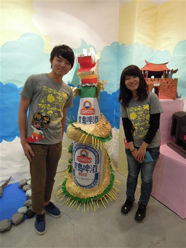 第9屆文化週「淡江腳，逛台灣！」在海報街、黑天鵝展示廳登場。