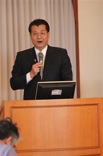 本校舉行「100年度教學單位計畫執行成果發表會」。