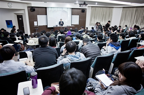 內政部李部長鴻源蒞校專題演講「給台灣2030年的備忘錄」。