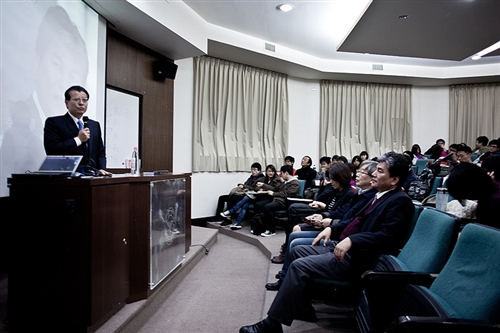 內政部李部長鴻源蒞校專題演講「給台灣2030年的備忘錄」。