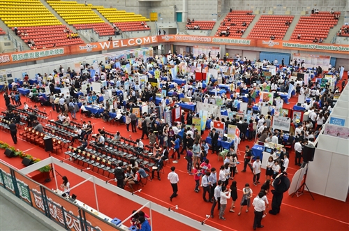 資訊系、資管系團隊勇奪全國資訊服務創新競賽3項分組第1名。