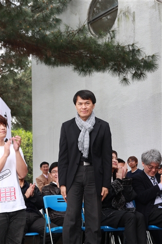 第9屆文化週「淡江腳，逛台灣！」在海報街、黑天鵝展示廳登場。