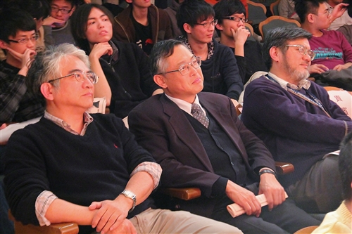 理學院舉辦師生「科技與藝術的對話」。