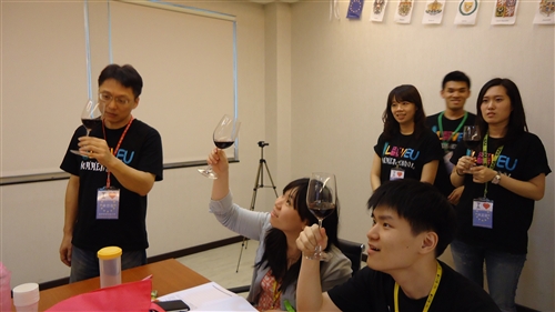 「第四屆歐洲聯盟夏季研習班：歐洲模式的典範」與「第一屆俄羅斯文化與社會體驗夏季研習班」在淡水校園舉行。