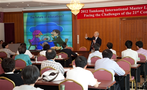 國際高等教育大師Jami Salmi蒞校演講：「Facing the Challenges of the 21st Century：Competition or Collaboration？」。