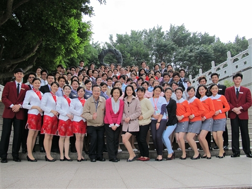 親善大使團歡慶祝15週年團慶。