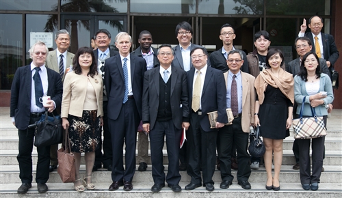 卜睿哲博士專題演講談「面對中國大陸：台灣未來的挑戰」。