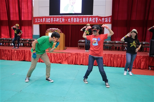 本校舉辦「102學年度新生開學典禮暨入學講習」。