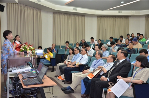 理學院舉辦「第六屆世界華人理論及計算化學研討會」。