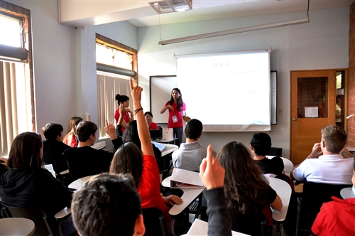 本校「2013年國際青年大使團」前往墨西哥進行文化交流。