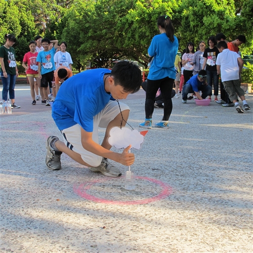 理學院舉辦國中、高中科學營。