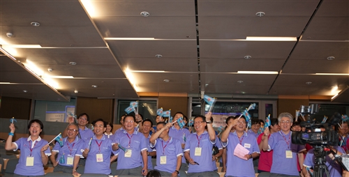 本校榮獲教育部102年度獎勵學校體育「績優學校獎」。