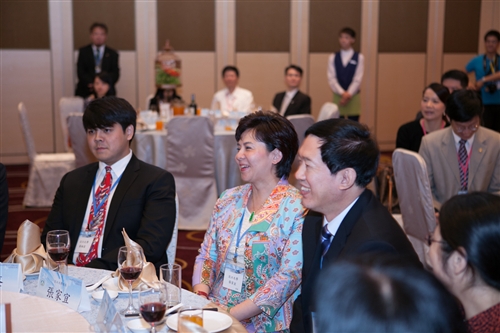 「海峽兩岸暨港澳地區大學校長論壇」於本校蘭陽校園舉行首場論壇。