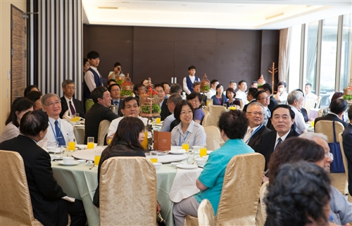 「海峽兩岸暨港澳地區大學校長論壇」於本校蘭陽校園舉行首場論壇。