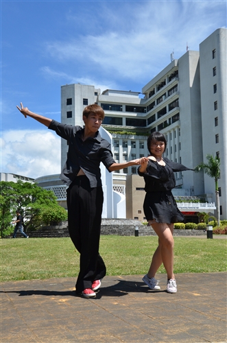 學生會、聯合校友會共同舉辦「102學年度社團招生博覽會」。