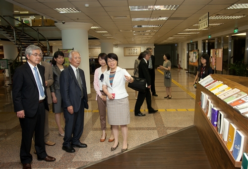 日本姊妹校法政大學總長蒞校訪問暨主持該校台灣事務所揭幕典禮。