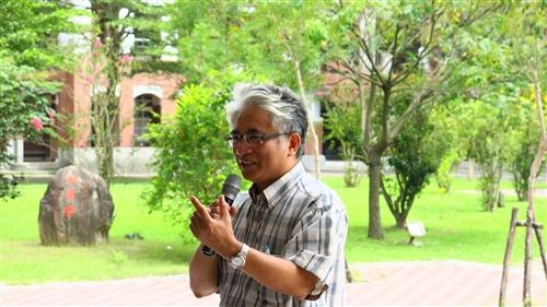 本校行動化學館再度前進高雄推廣化學教育。