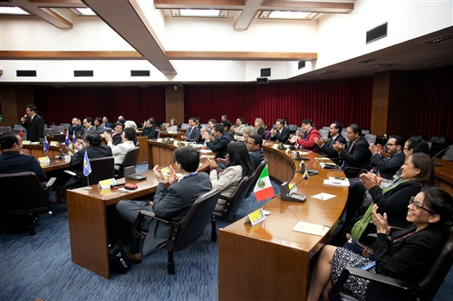 本校跨國遠距「亞洲研究所數位學習碩士在職專班」舉辦開學與歡迎茶會。