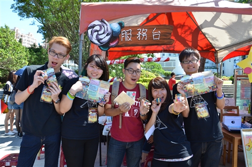 學生會、聯合校友會共同舉辦「102學年度社團招生博覽會」。