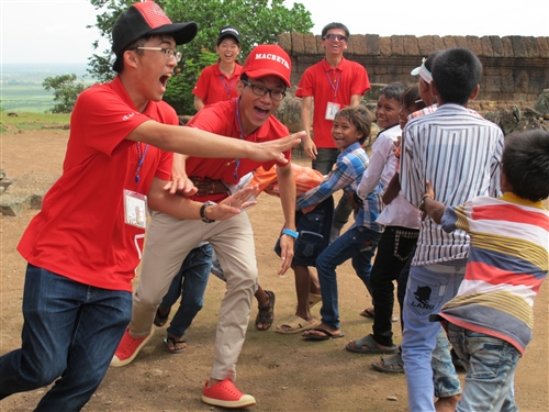 本校「柬埔寨服務學習團」7度赴柬國服務。