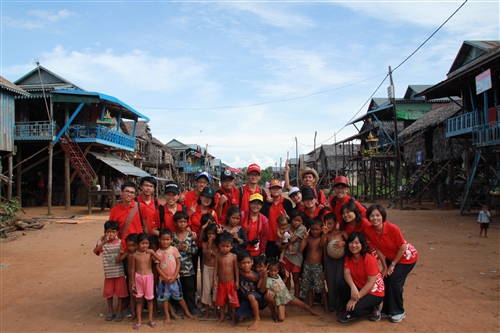 本校「柬埔寨服務學習團」7度赴柬國服務。