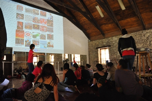 本校「2013年國際青年大使團」前往墨西哥進行文化交流。