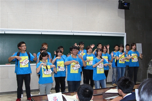 理學院舉辦國中、高中科學營。