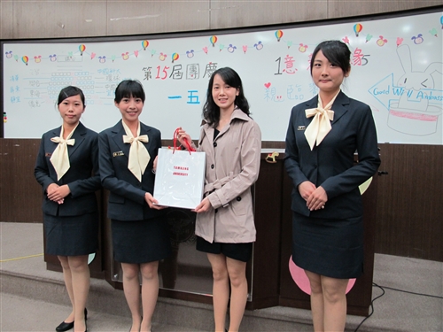 親善大使團歡慶祝15週年團慶。