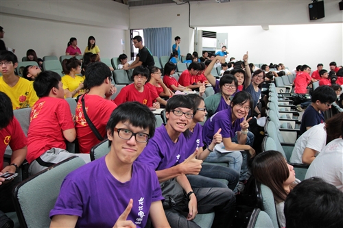 「愛與希望」暑假社會服務隊授旗出發！