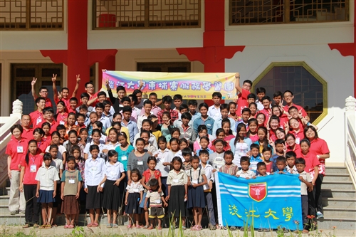 本校「柬埔寨服務學習團」7度赴柬國服務。