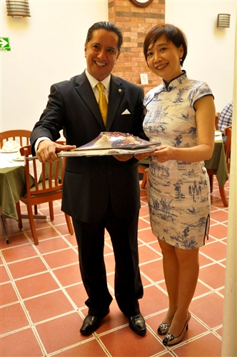 本校「2013年國際青年大使團」前往墨西哥進行文化交流。