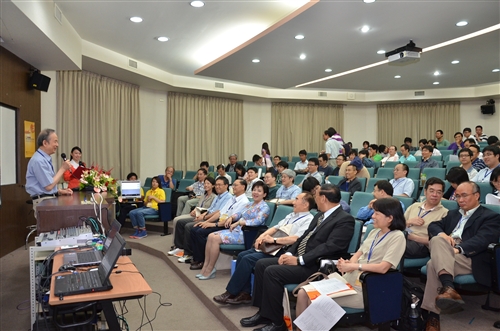 理學院舉辦「第六屆世界華人理論及計算化學研討會」。