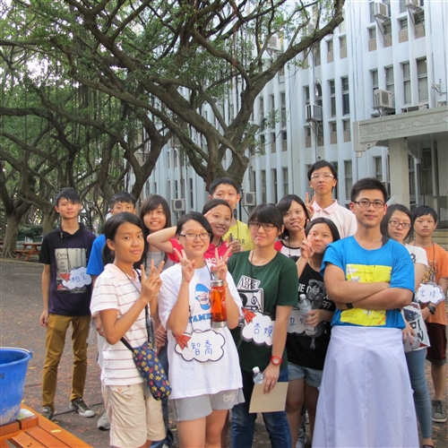 理學院舉辦國中、高中科學營。