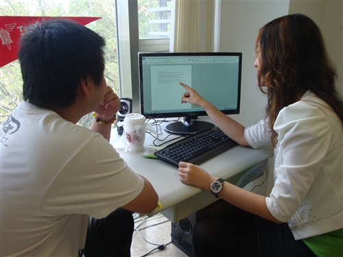 英文系成立「學術英文寫作諮詢室」，提供英文寫作相關建議。