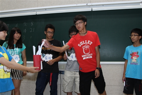 理學院舉辦國中、高中科學營。