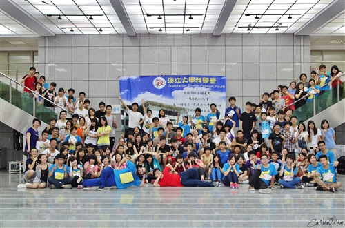 理學院舉辦國中、高中科學營。