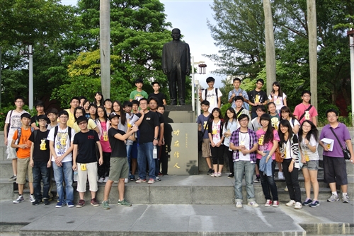 為讓大一新生快速上手大學課程，理學院舉辦數學營。