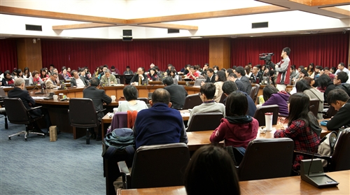 卜睿哲博士專題演講談「面對中國大陸：台灣未來的挑戰」。