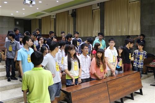 為讓大一新生快速上手大學課程，理學院舉辦數學營。