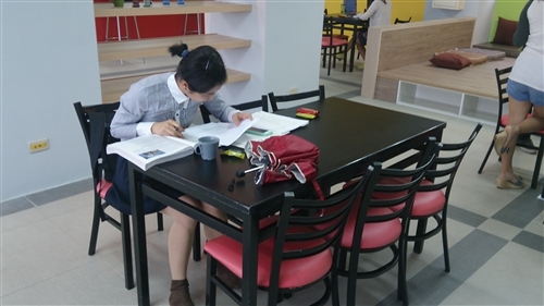 大家一齊來參加早鳥讀書會