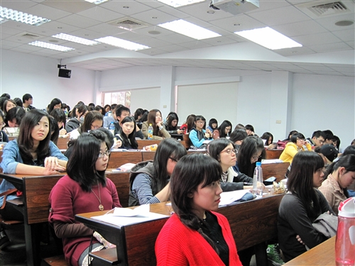 中文系：五虎崗文學獎30週系列活動－－作家講座Ⅳ